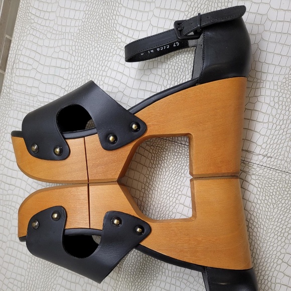 Robert Clergerie Shoes - 👡Robert Clergerie SUPER CUTE! *NEW